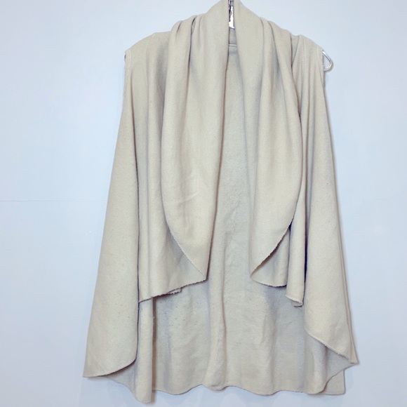 LOOK Vest - Picture 2 of 12